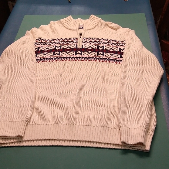 Izod White and Red Snowflake 3/4 Zip Up Cotton Blend Sweater - Picture 1 of 9